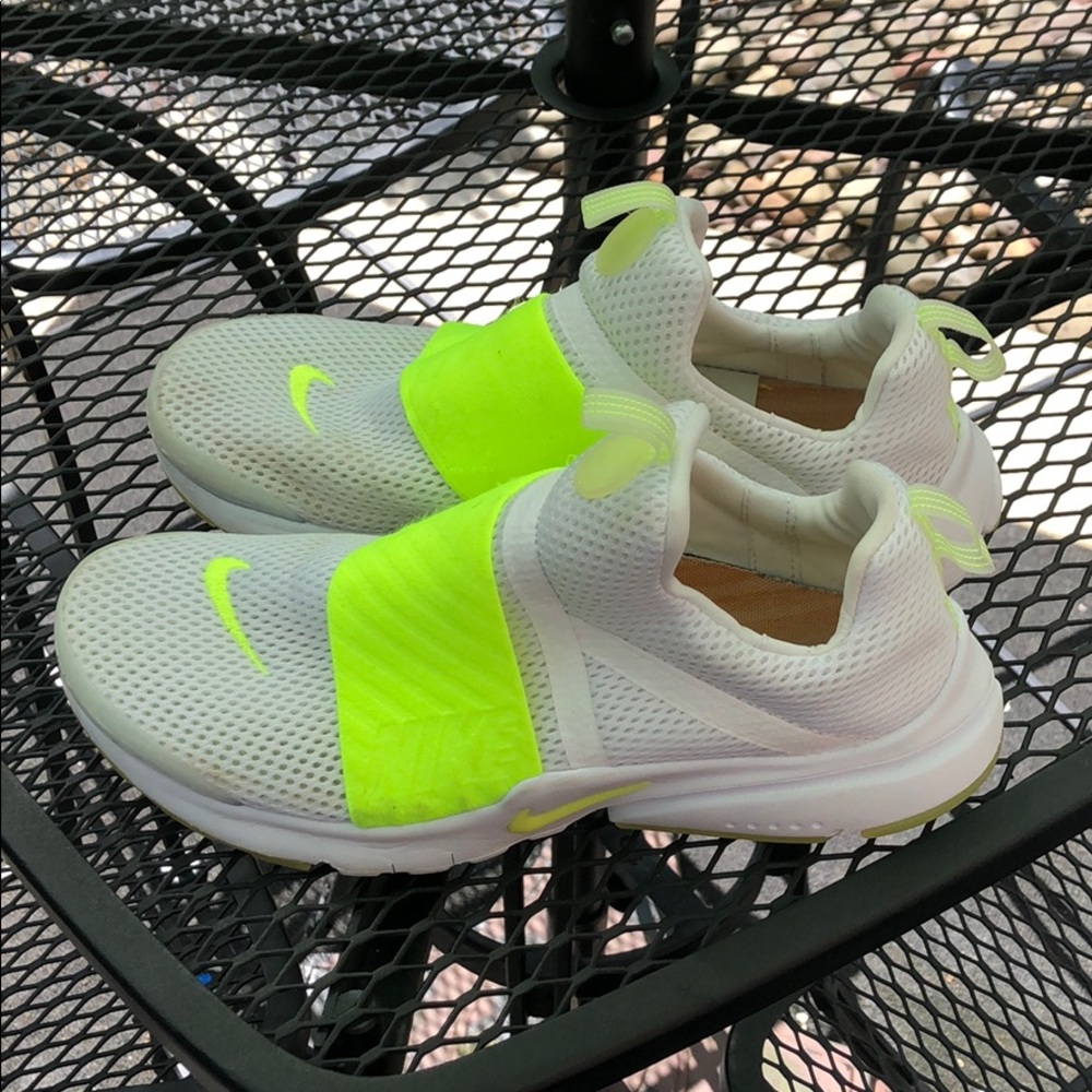 Youth Nike presto extreme sneakers